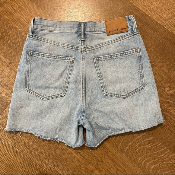 ARITZIA Yoko Hi-Rise Mid-Thigh Denim Short - Picture 4 of 4